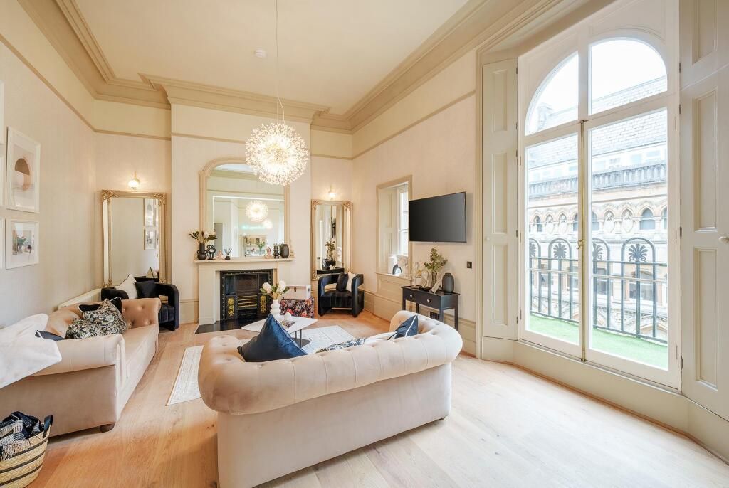 Property photo 3 of 10