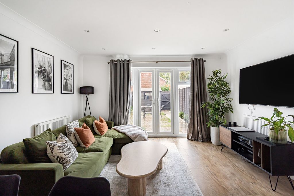 Property photo 2 of 13 12_91753