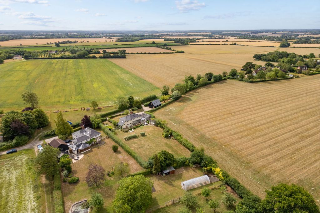 Property photo 3 of 40