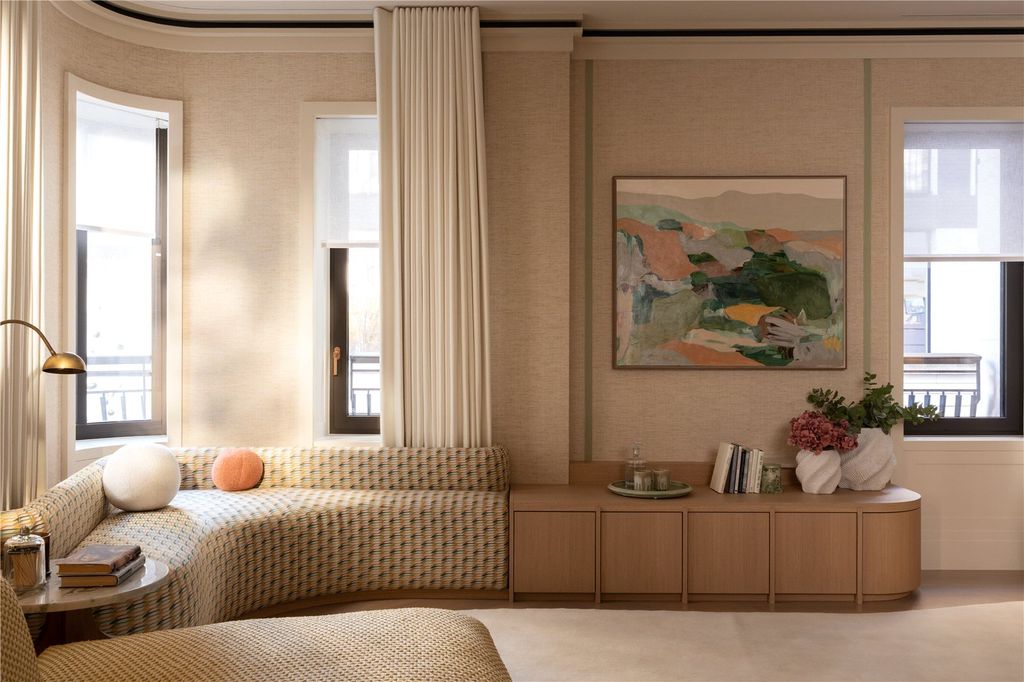 Property photo 3 of 18 Reception Room