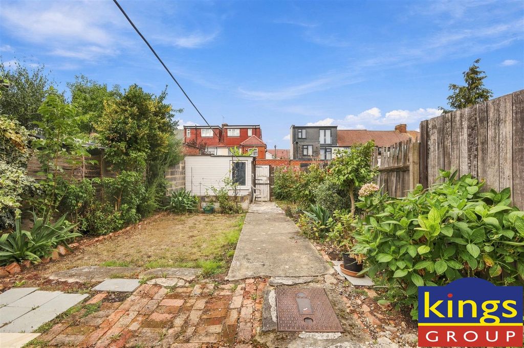 Property photo 3 of 16