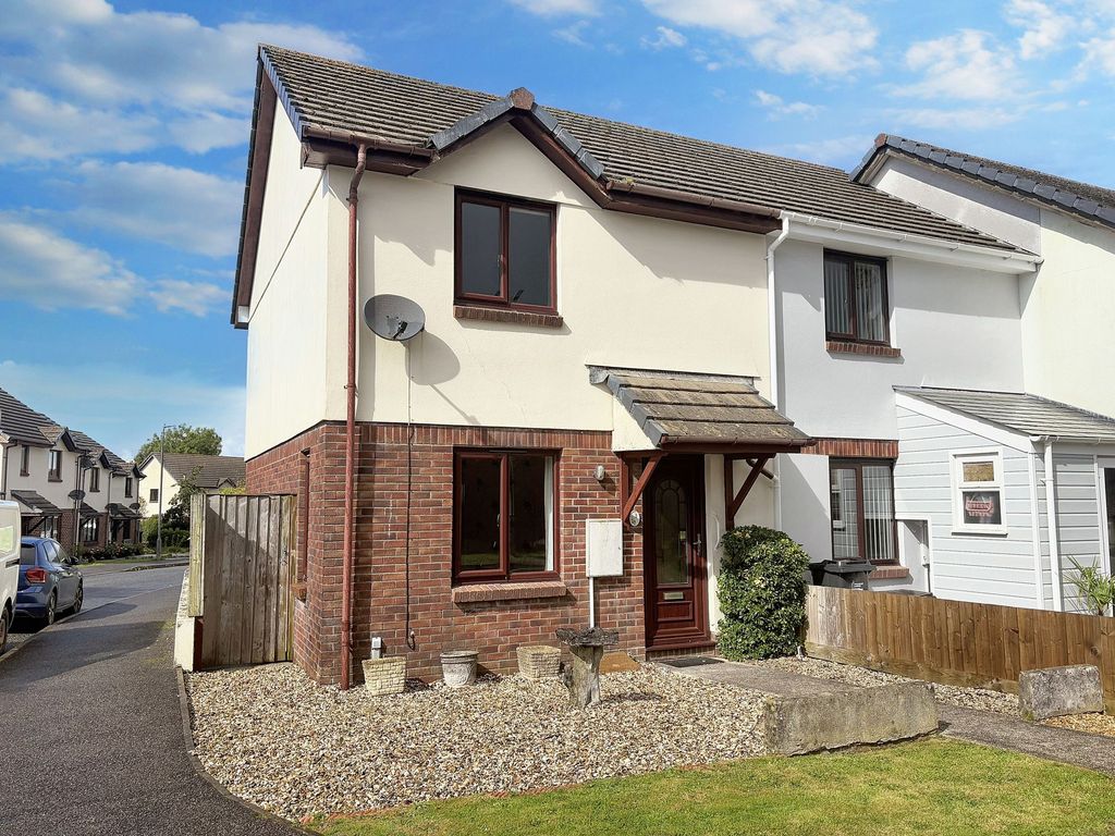 Property photo 1 of 19 External