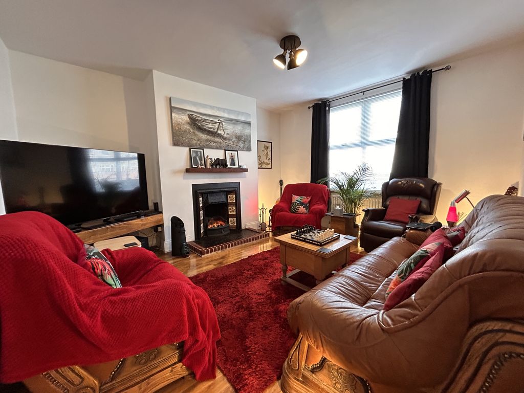 Property photo 3 of 15 Img_0094