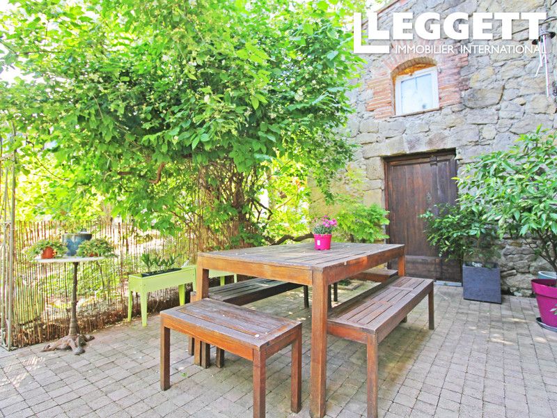 Property photo 3 of 10