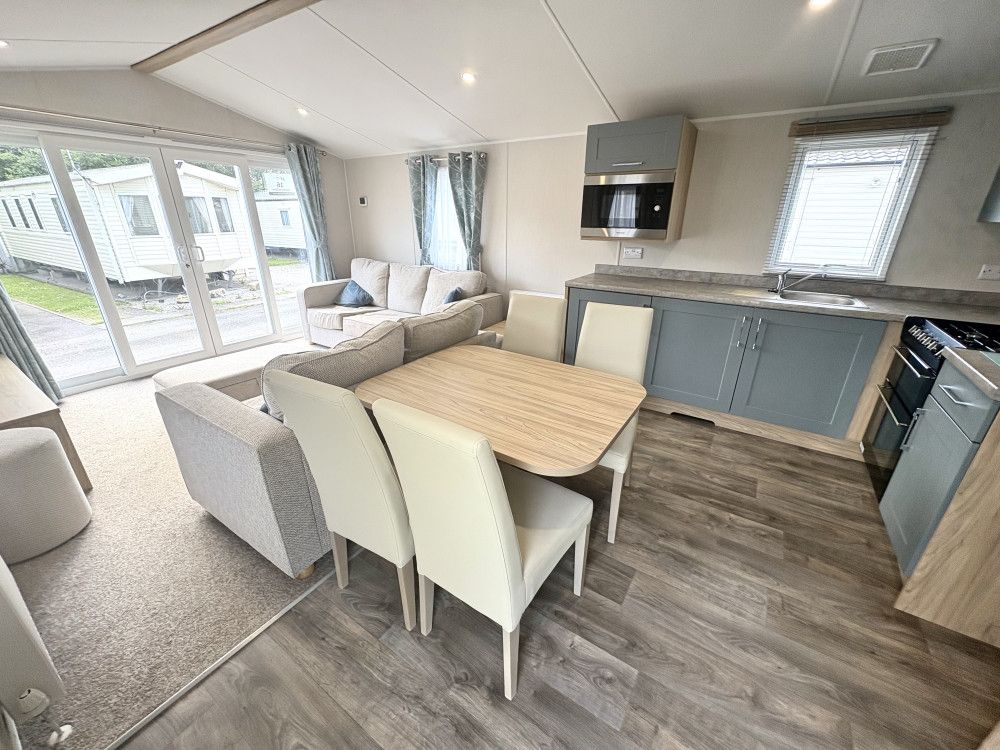 Property photo 2 of 6 Zljlb683062dc4632c.Jpg