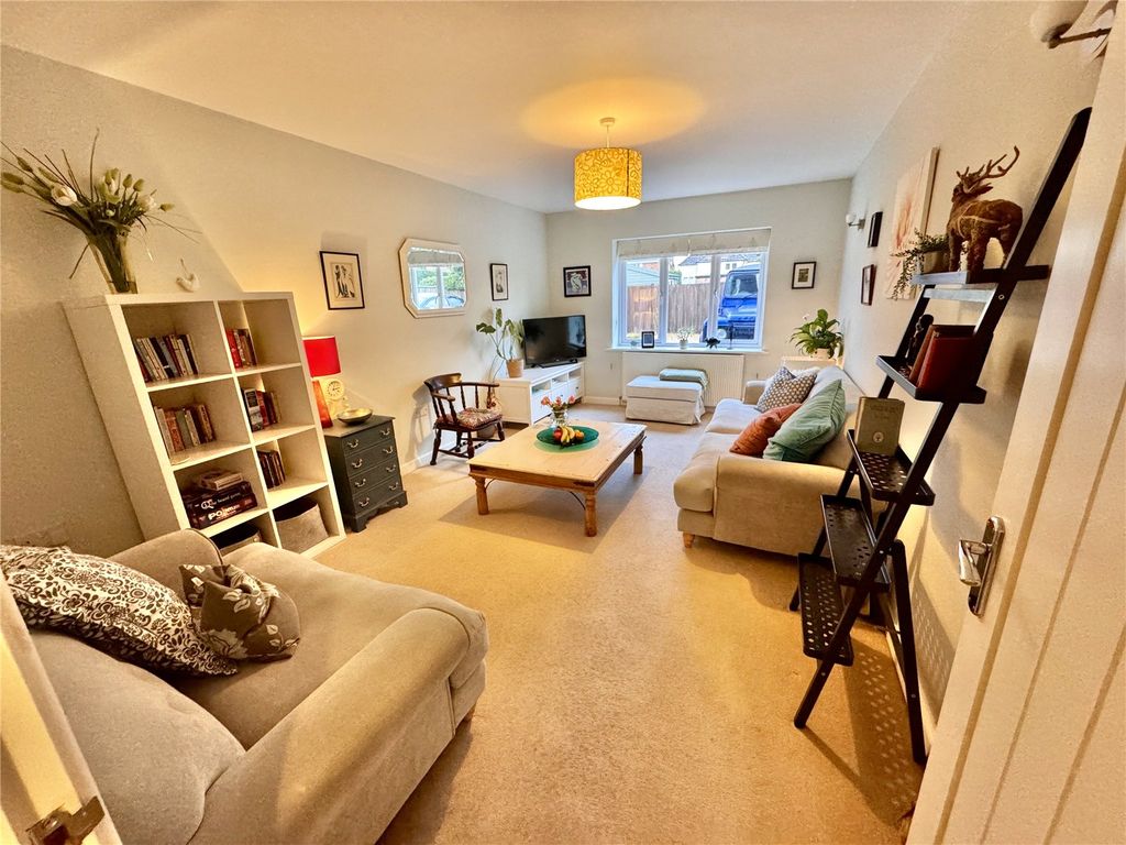 Property photo 2 of 15 Picture No. 13