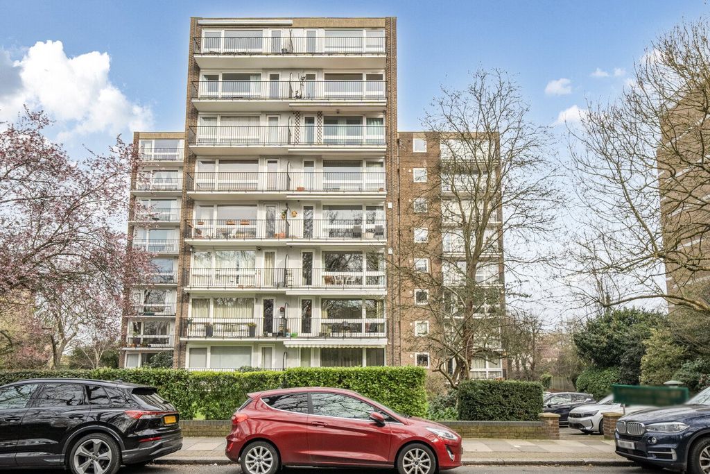 Property photo 2 of 11 Picture No. 12