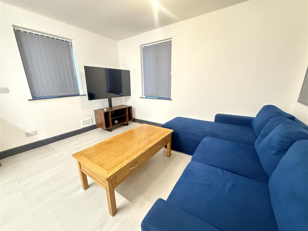 Property photo 2 of 6 Photo 22-12-2025, 11 23 49.Jpg