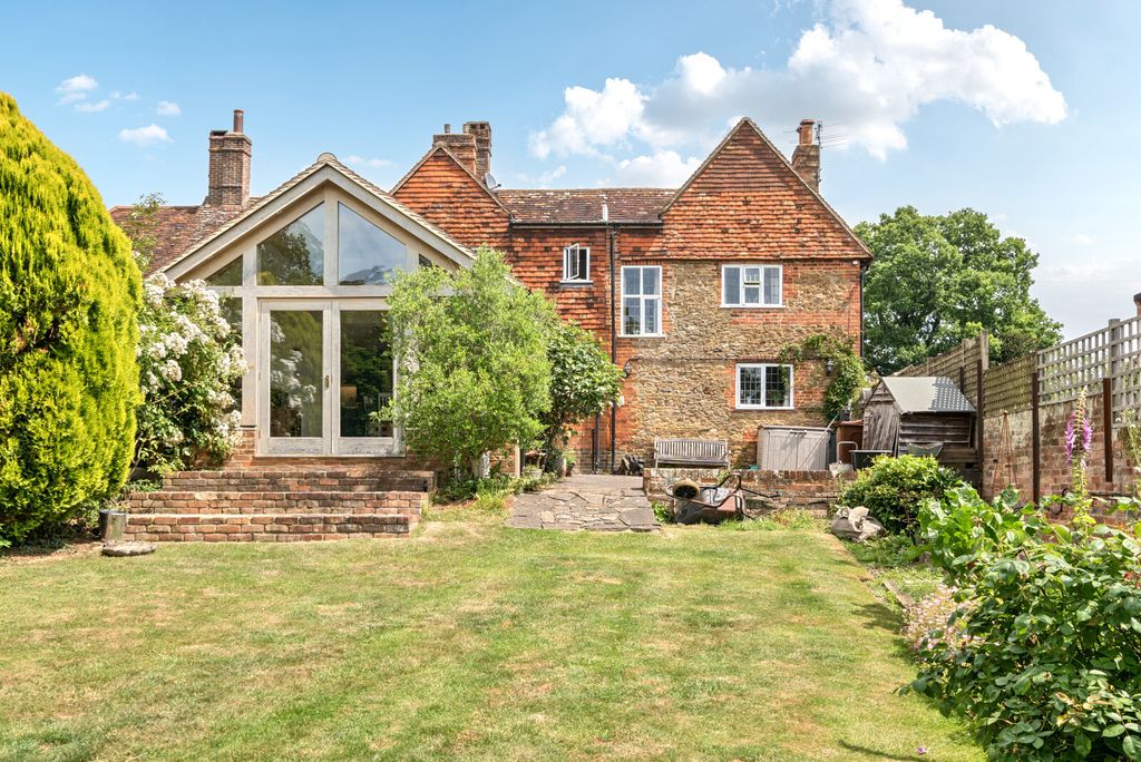 Property photo 1 of 19 1310061-2-685157E...