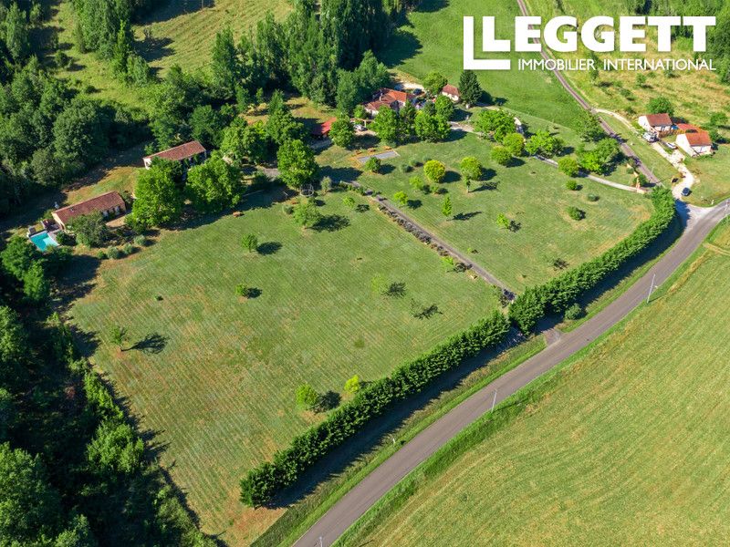 Property photo 2 of 10