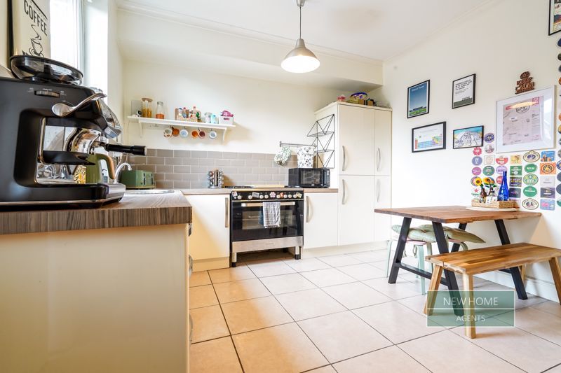 Property photo 3 of 15 Photo 5