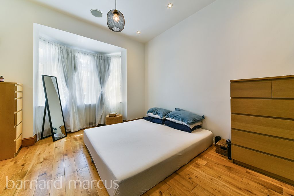 Property photo 2 of 8 Bedroom 1