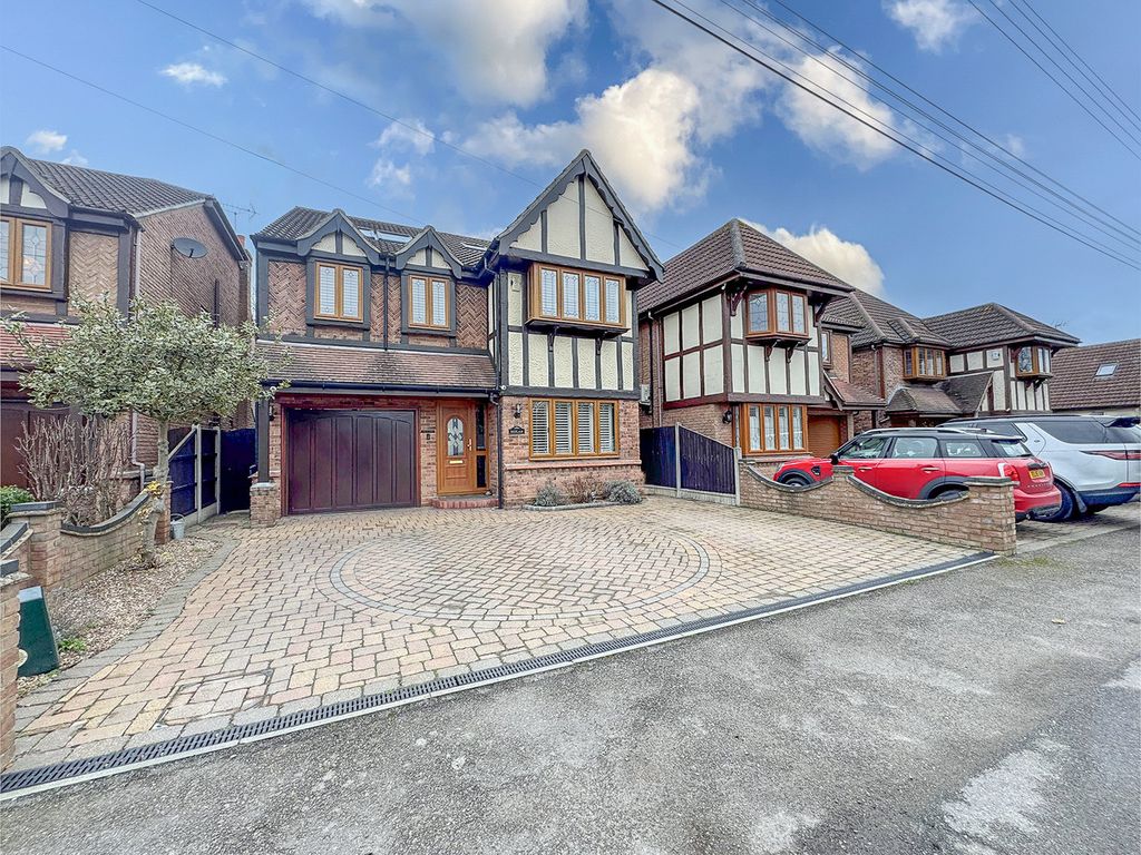 Property photo 1 of 44