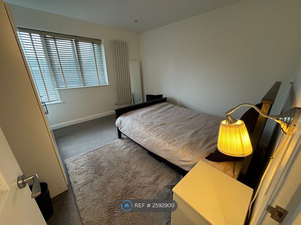 Property photo 3 of 5
