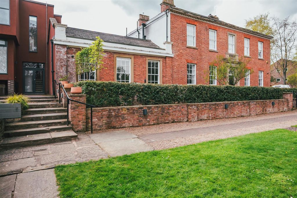 Property photo 2 of 29 Exterior And Gardens