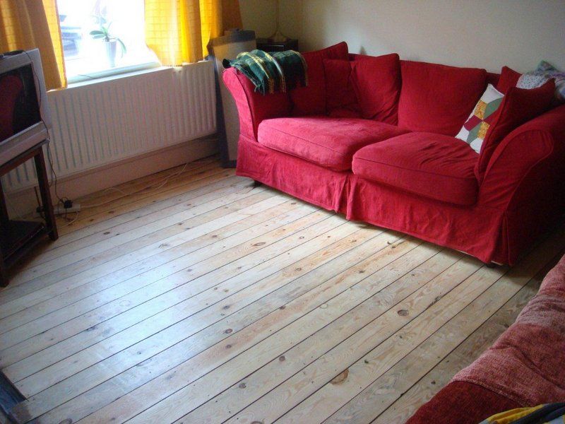 Property photo 3 of 11 Lounge