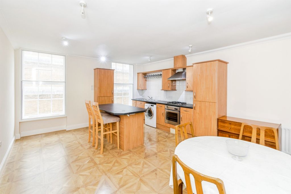 Property photo 3 of 23