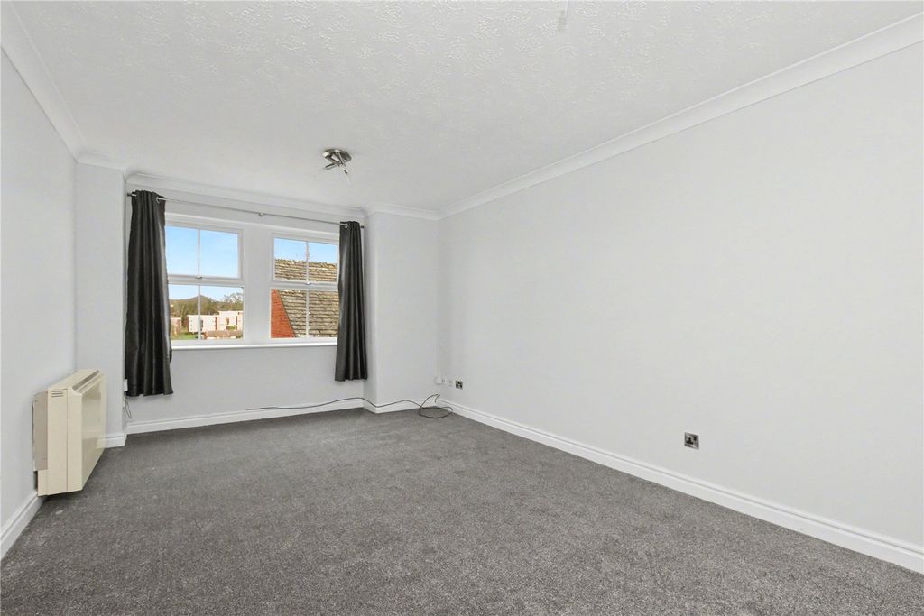 Property photo 3 of 11 Picture No. 01