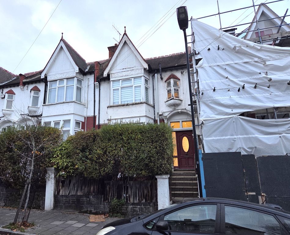 Property photo 1 of 4