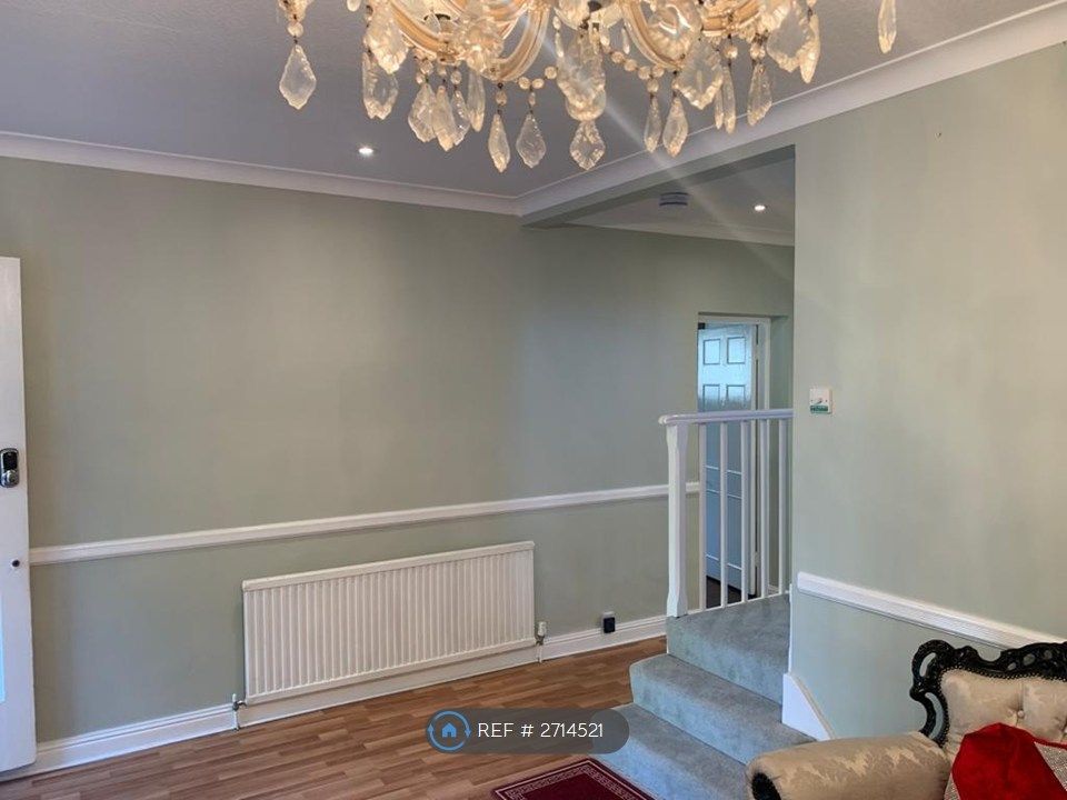 Property photo 2 of 29