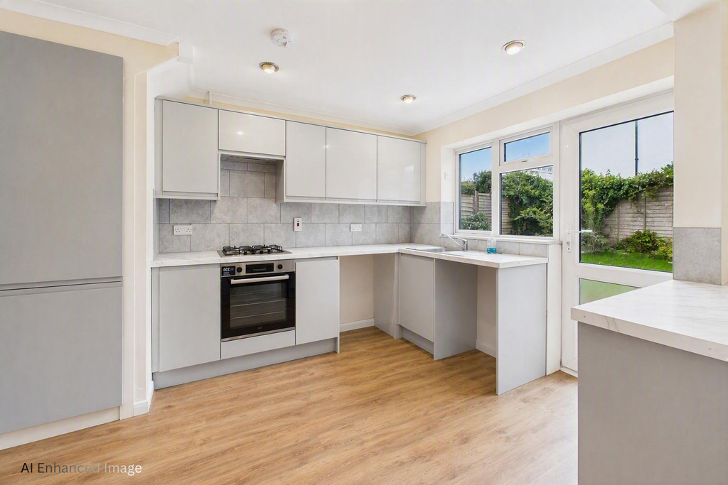 Property photo 2 of 12 Kitchen Pic 1