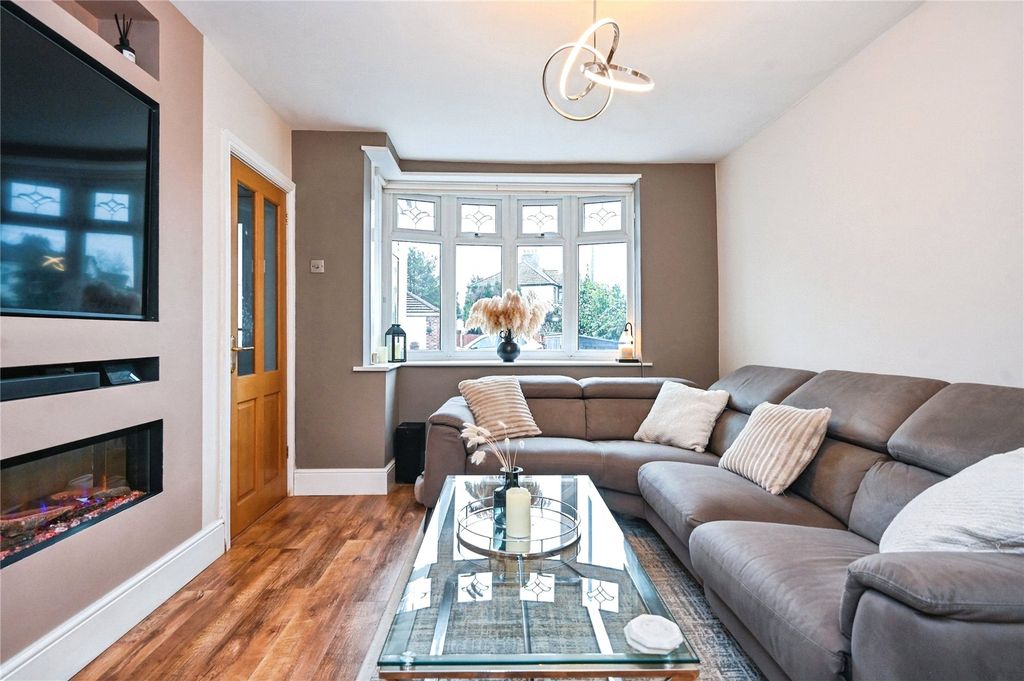 Property photo 3 of 29 Living Room