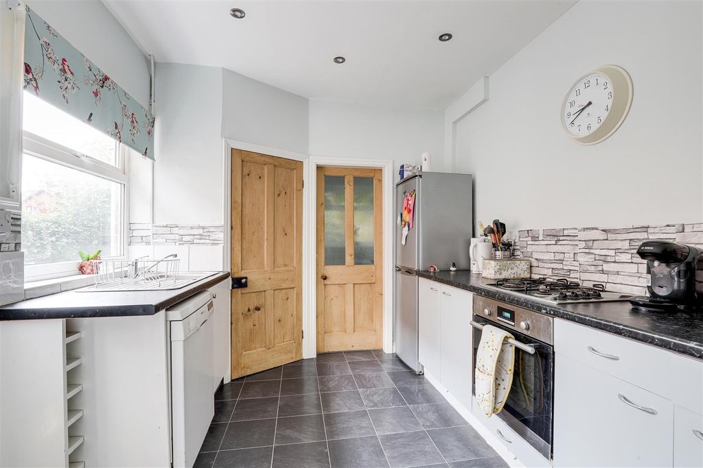 Property photo 3 of 18 Holdencopley_3.Jpg