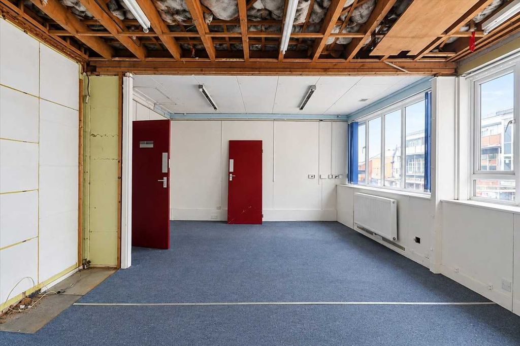 Property photo 2 of 7