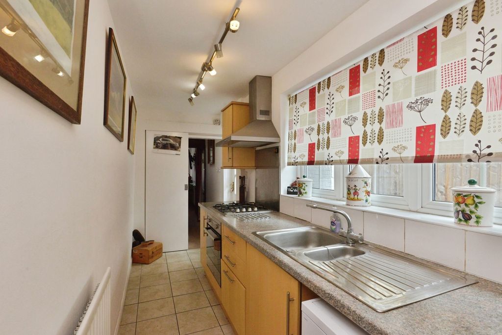 Property photo 3 of 18 Pbox-Img.Jpg