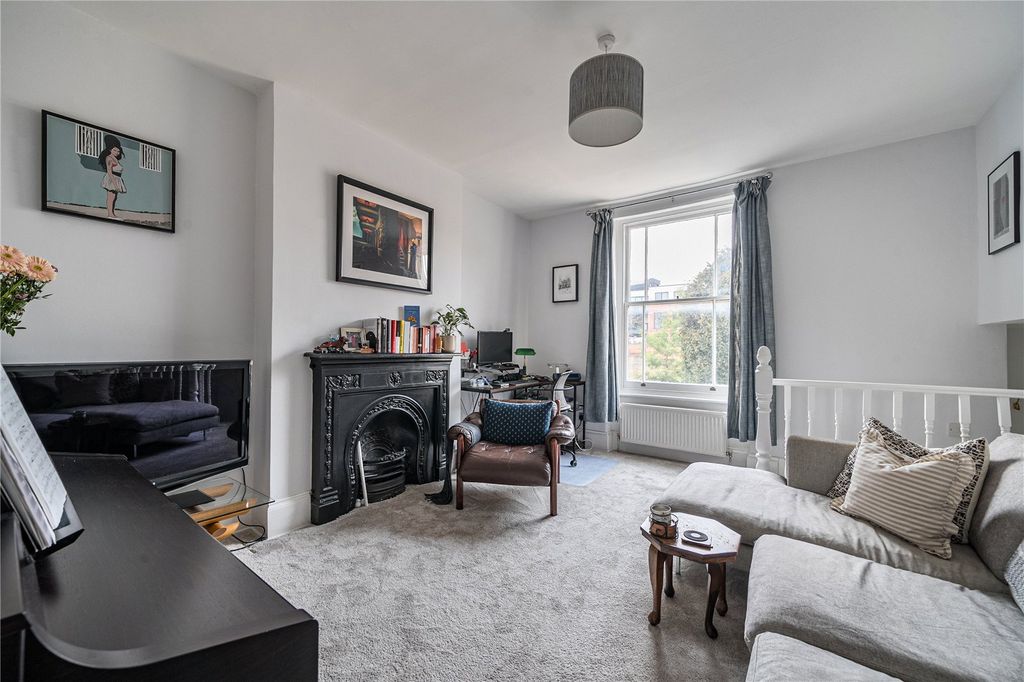 Property photo 3 of 13 Picture No. 14