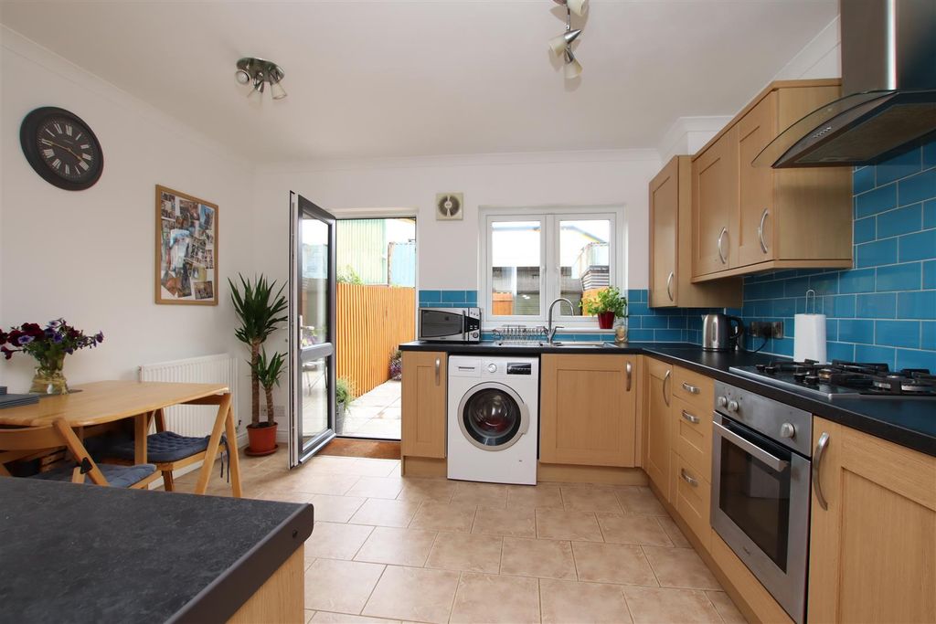 Property photo 3 of 13 Kitchen.Jpg