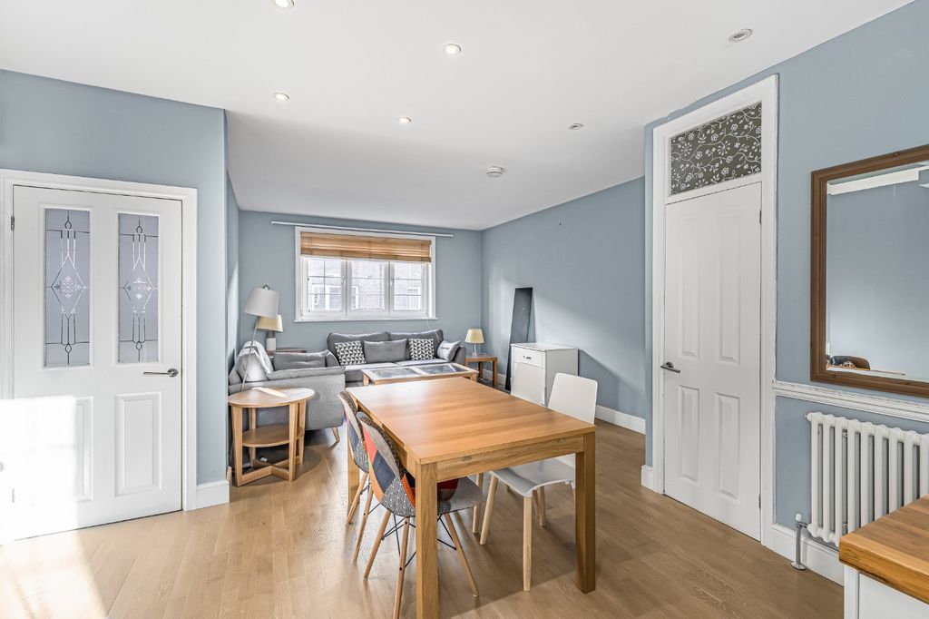 Property photo 3 of 19 Picture No. 01