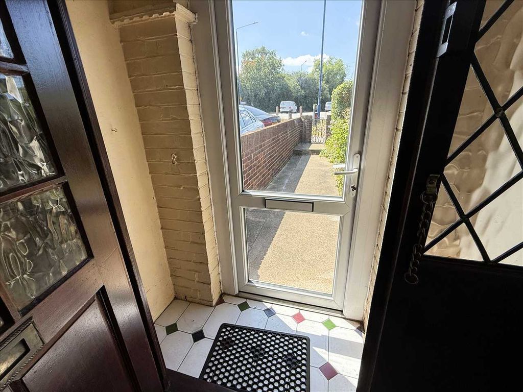 Property photo 3 of 22 Porch