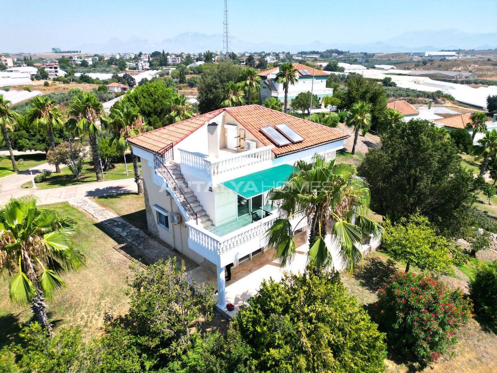 Property photo 3 of 55