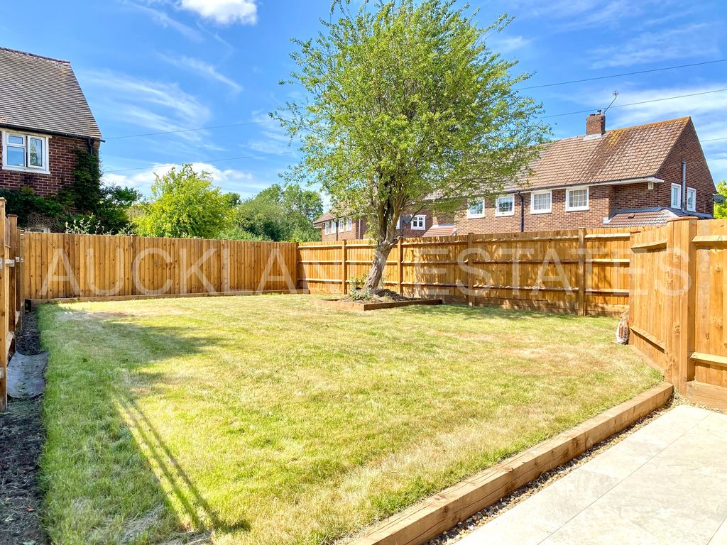Property photo 2 of 32 Img_3120