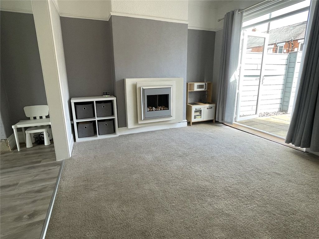 Property photo 3 of 12 Picture No. 26