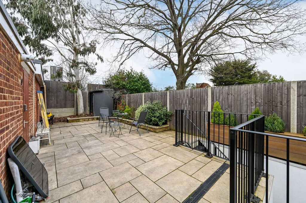 Property photo 2 of 7