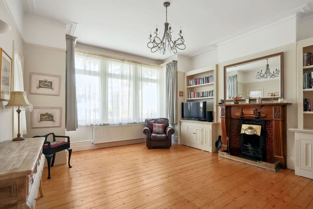 Property photo 2 of 15