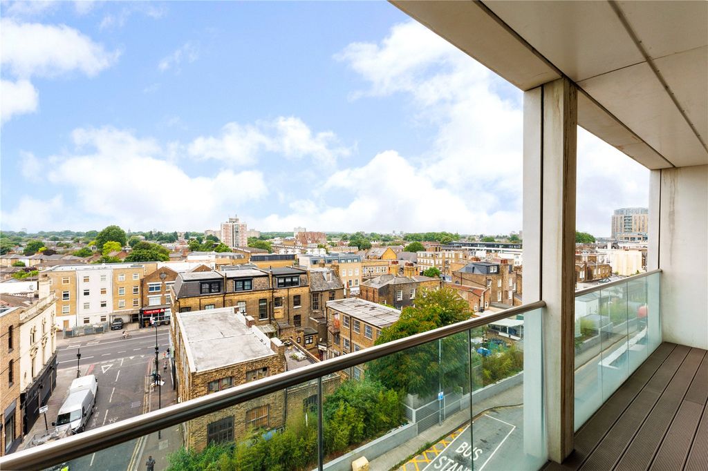 Property photo 2 of 14 Balcony