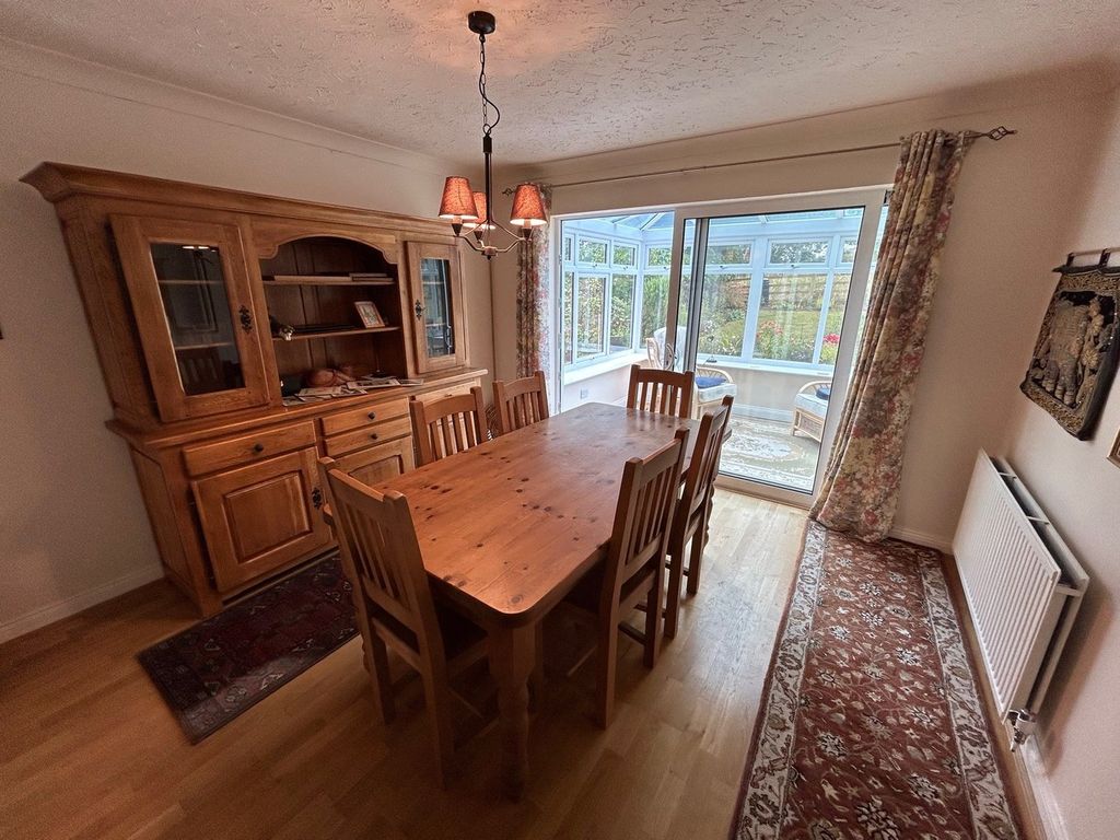 Property photo 3 of 21