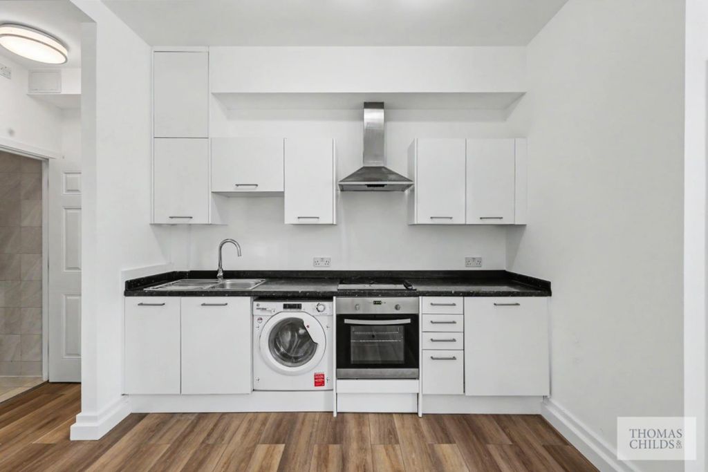 Property photo 2 of 9 Hatfield Job Fep_11.Jpg
