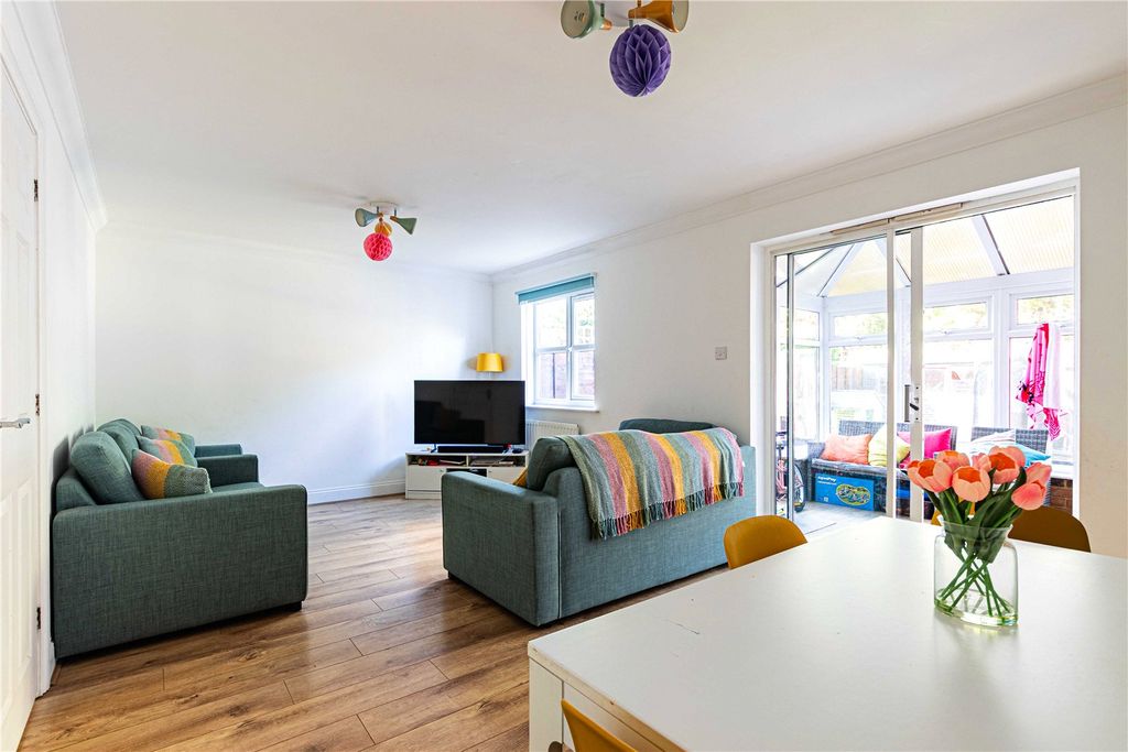 Property photo 3 of 15 Picture No. 10