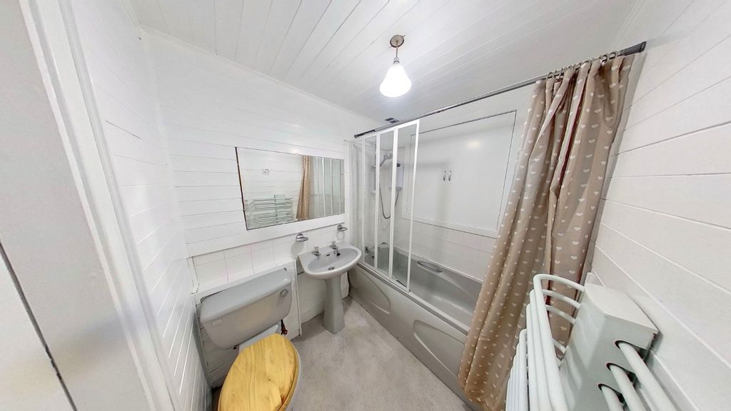 Property photo 3 of 5 Photo 3