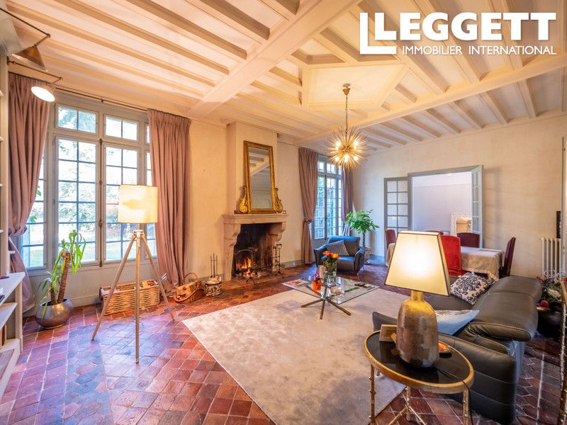 Property photo 1 of 10