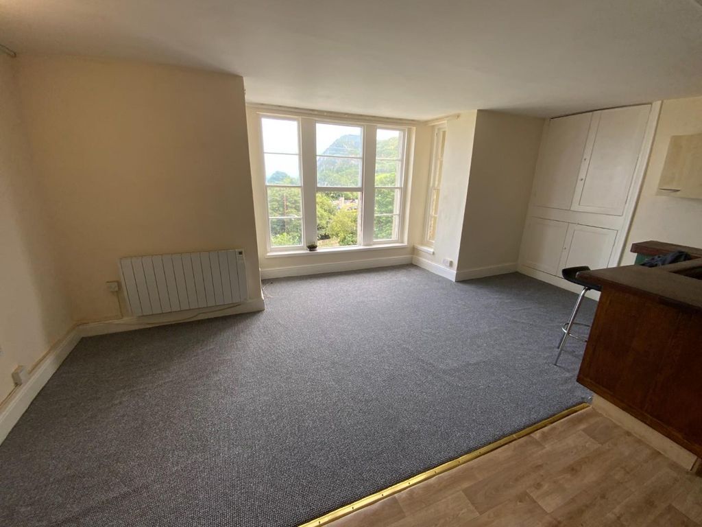 Property photo 2 of 8 Img_9358.Jpg