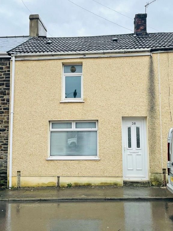 Property photo 1 of 9