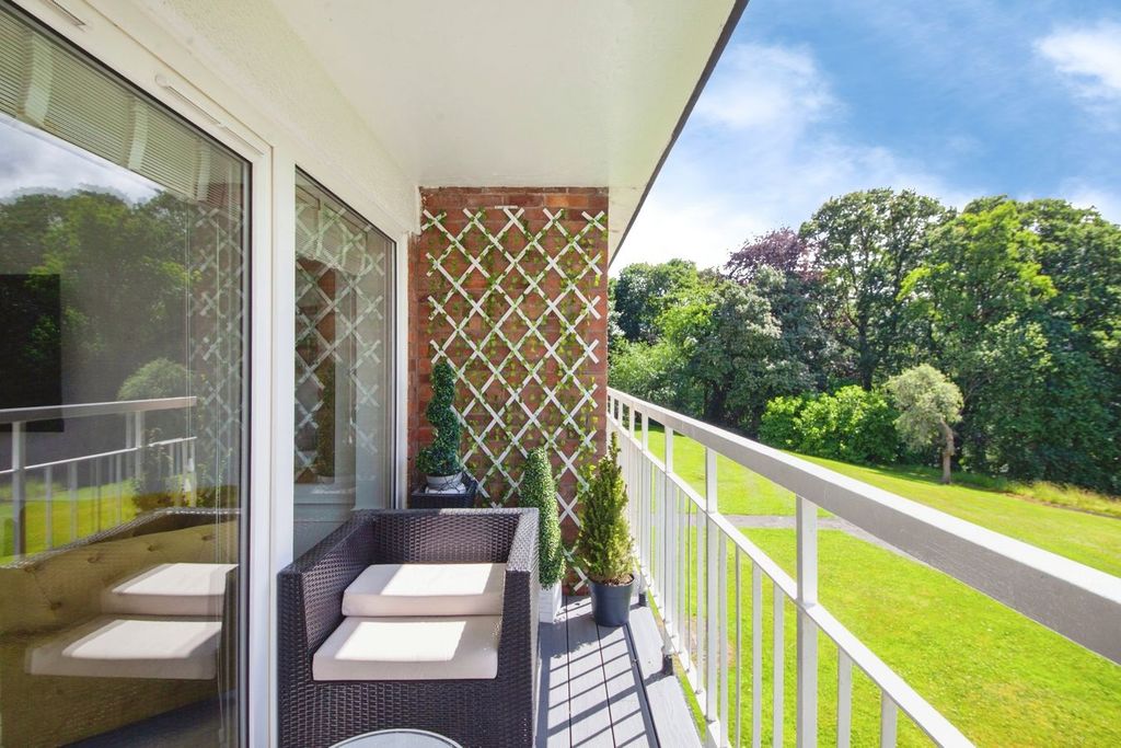 Additional image 18 of 2 bed flat for saleThe Glen, Sheffield S10