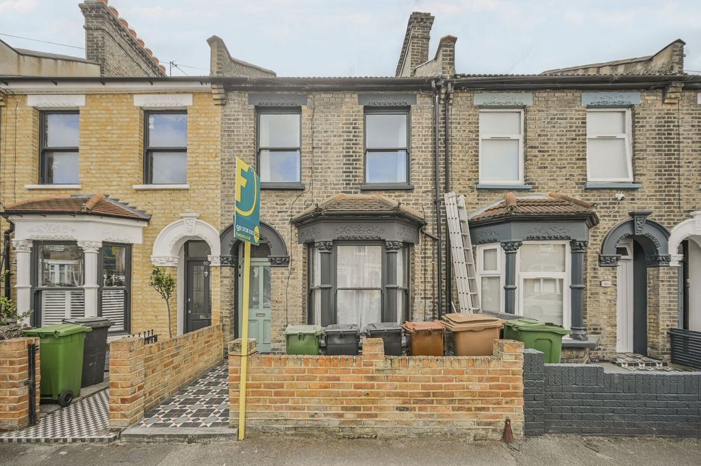 Property photo 1 of 6