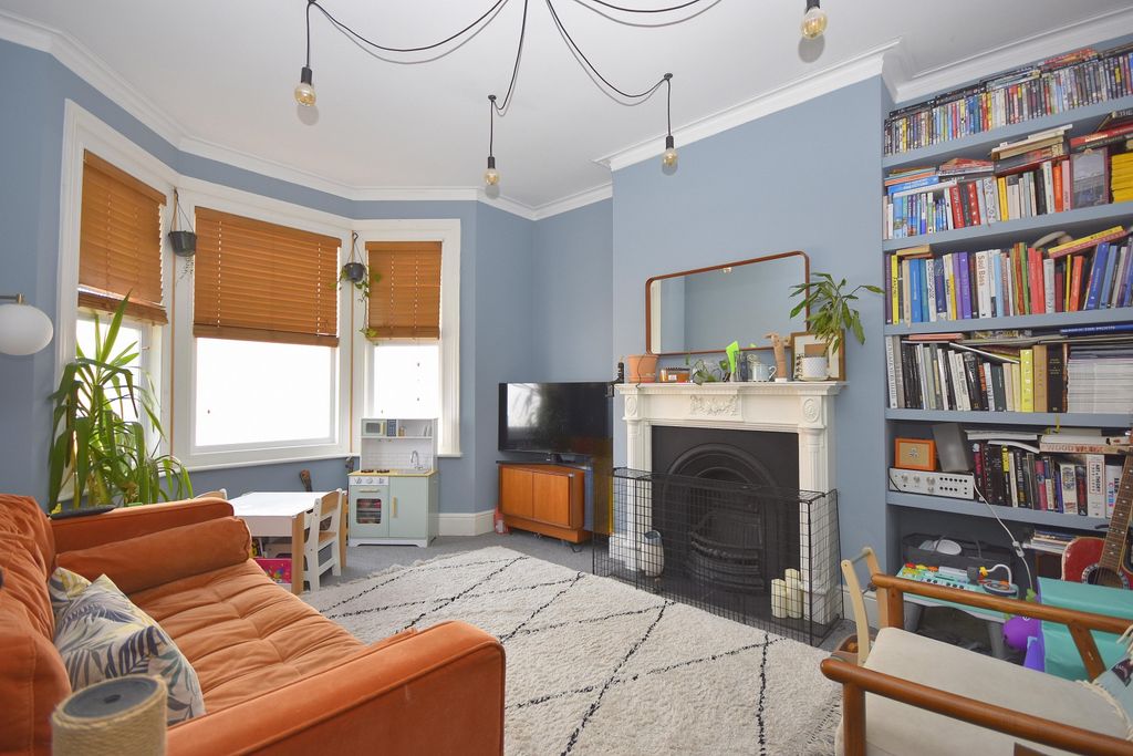 Property photo 3 of 15
