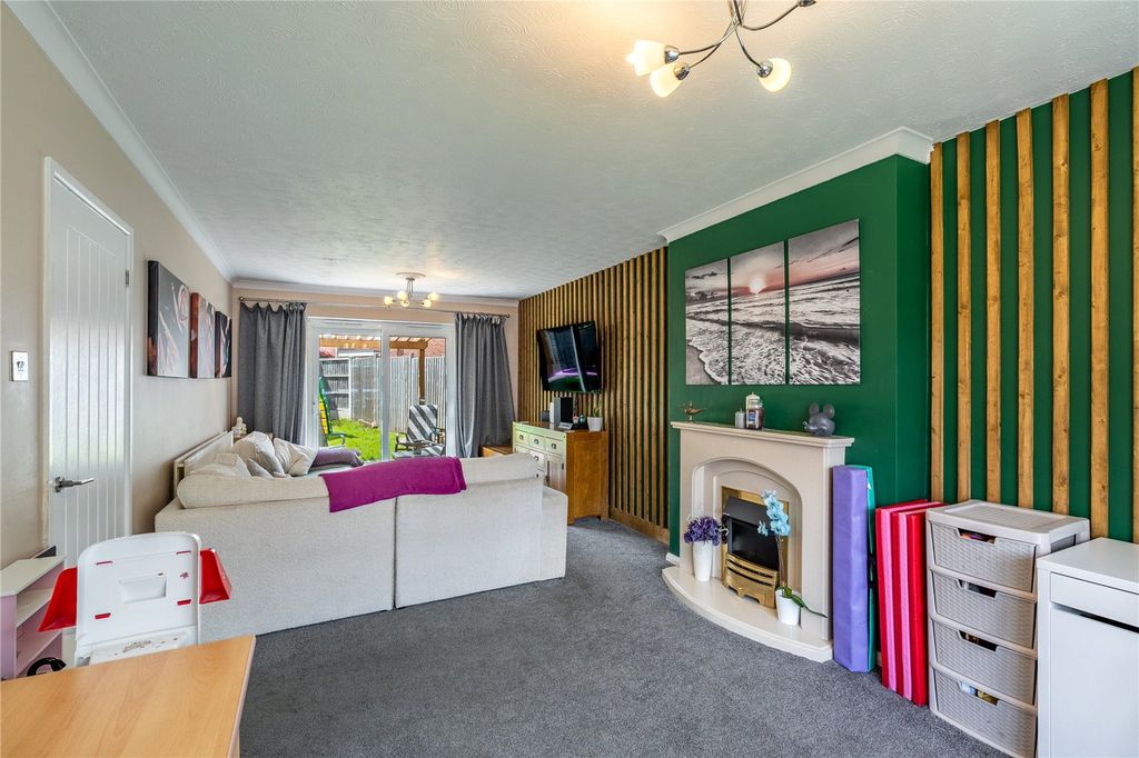 Property photo 3 of 34 Picture No. 32